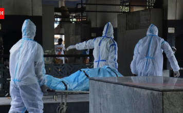 बॉडी स्विच? पुण्याच्या खासगी रुग्णालयात शवागारात मिसळल्यानंतर कुटुंबीयांनी अंत्यसंस्कारासाठी चुकीचे अवशेष घेतले; गुन्हा दाखल | पुणे बातम्या