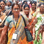 तांत्रिक अडचणी, ई-केवायसी अडथळे: पेआउट येत राहण्यासाठी मुली वेळेशी झुंज देतात