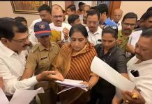 बारामतीच्या हॉटेल व्यावसायिकांनी उपमुख्यमंत्री सुनेत्रा पवार यांना पुरवठा पूर्ण निलंबनाऐवजी व्यावसायिक एलपीजी सिलिंडरच्या रेशनिंगसाठी दबाव आणण्याची विनंती केली.