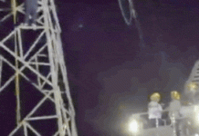 Drunk Man Rescue: 8 अग्निशमन दल, 50+ कर्मचाऱ्यांनी तासभर चाललेल्या ऑपरेशनमध्ये महाराष्ट्रातील हाय-टेन्शन टॉवरमधून ‘ड्रंक’ माणसाची सुटका | पुणे बातम्या