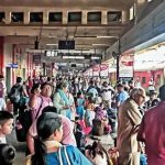 पुण्यात रेल्वेची वाहतूक पूर्वपदावर, रुळावरून घसरल्याच्या चौकशी अहवालाला महिनाभर लागू शकतो