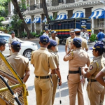 पत्नीने जीवे मारण्याचा प्रयत्न, मुलावर बॅटने हल्ला केल्याचा आरोप केल्यानंतर महाराष्ट्र मंत्र्याच्या PA विरुद्ध FIR